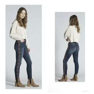Driftwood Jackie High Rise Aztec Embroidered Boho Jeans‎ Size 25